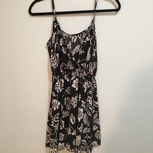 Soft& thin summer dress.